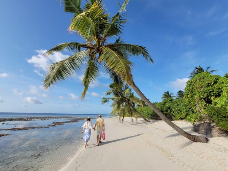 affordable island vacations for couples